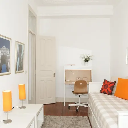 Apartment With Terrace In Lisbon